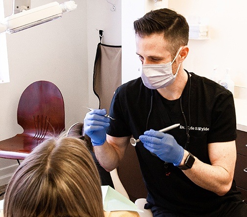 Marysville dentist performing cleaning