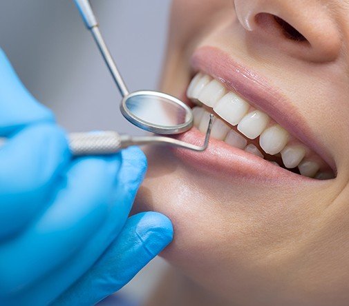 woman having gum recontouring done