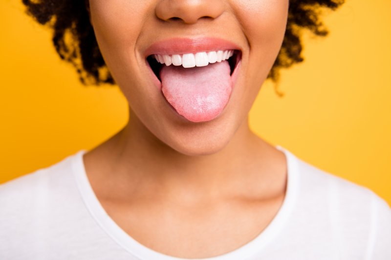 woman with clean tongue in Marysville